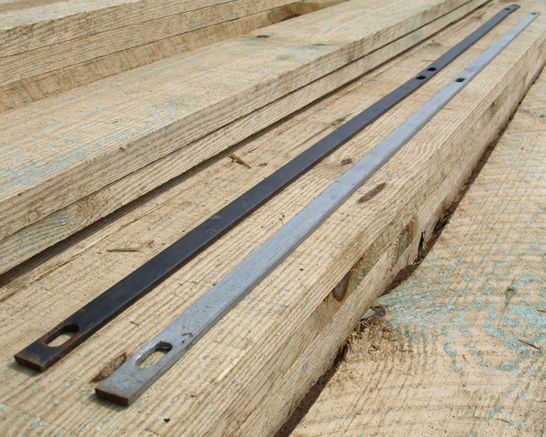 0.9m Stretcher Bar Black